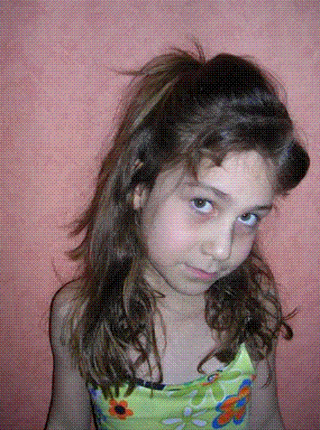 Et voici Laura la seur de Mélo et Marine